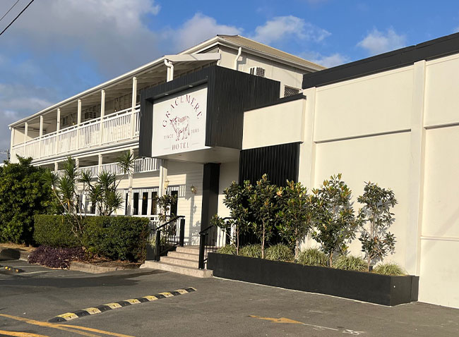Gracemere Hotel